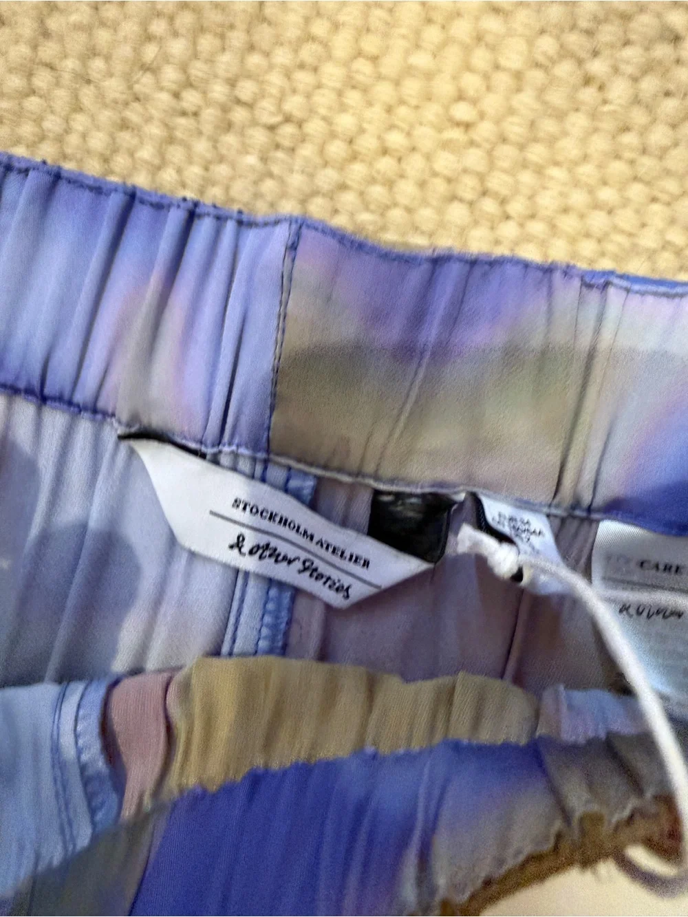 & Other Stories Lavender and Tan satin Abstract Elastic-Waist Pants - Picture 3 of 6